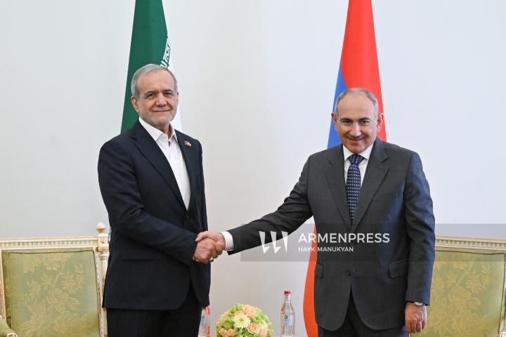 Президент Ирана поздравил Пашиняна с победой на парламентских выборах